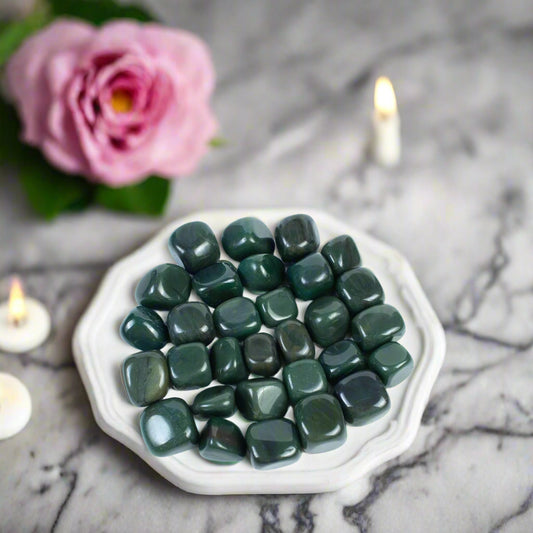 Green Jade Tumbles Crystal Healing Stone Tumble Reiki Healing Crystals Chakra Stones, Weight 100 Grams By REBUY